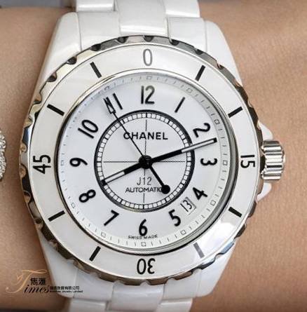Chanel 白陶瓷自動日曆白面J12白陶瓷帶(38mm)