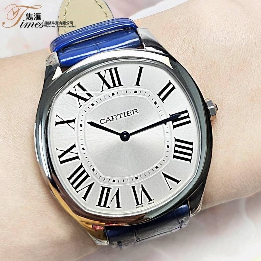Cartier 鋼上鍊米面羅馬字皮帶針扣大裝Drive de Cartier(44x39mm)